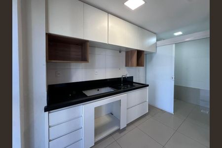 Apartamento para alugar com 66m², 2 quartos e 1 vagaCozinha 