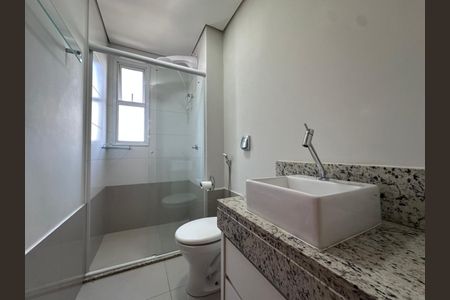 Apartamento para alugar com 66m², 2 quartos e 1 vagaBanheiro