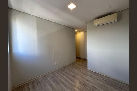 Apartamento para alugar com 66m², 2 quartos e 1 vaga Apartamento para alugar com 66m², 2 quartos e 1 vagaQuarto