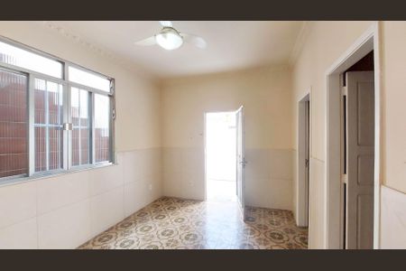 Sala de casa para alugar com 2 quartos, 75m² em Centro, Nilópolis