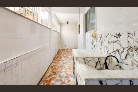 Casa para alugar com 75m², 2 quartos e 1 vaga Casa para alugar com 75m², 2 quartos e 1 vagaÁrea de Serviço