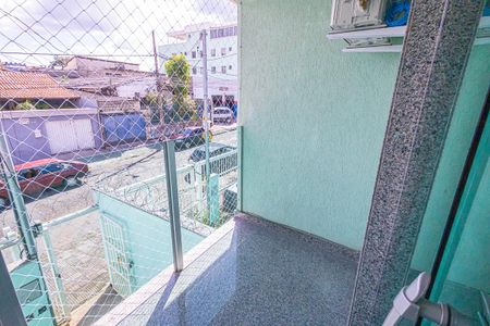 Casa à venda com 90m², 2 quartos e 1 vagavaranda