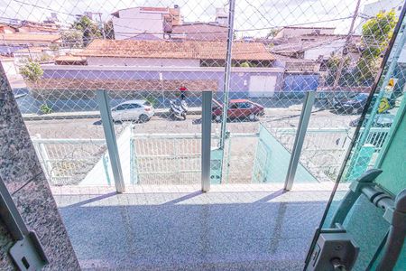 Casa à venda com 90m², 2 quartos e 1 vagavaranda