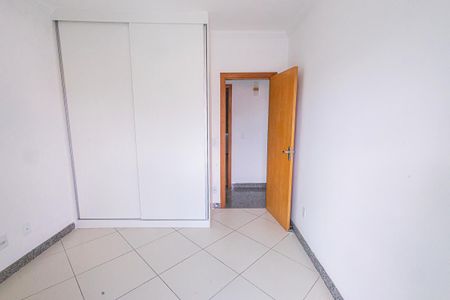Casa à venda com 90m², 2 quartos e 1 vagaquarto 1 / varanda