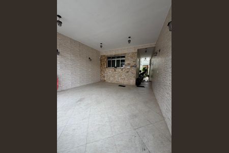 Casa à venda com 4 quartos, 199m² em Jardim Patente Novo, São Paulo
