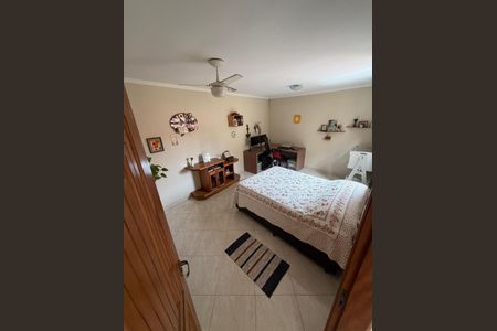 Casa à venda com 4 quartos, 199m² em Jardim Patente Novo, São Paulo