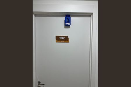 Apartamento para alugar com 38m², 2 quartos e sem vagalockbox