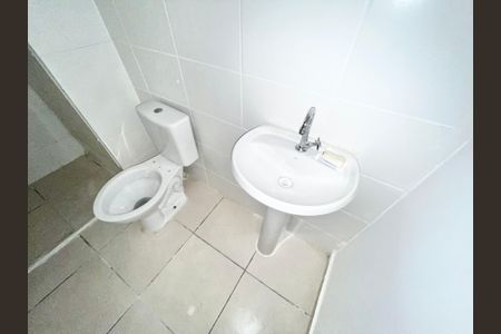 Apartamento para alugar com 38m², 2 quartos e sem vagaBanheiro