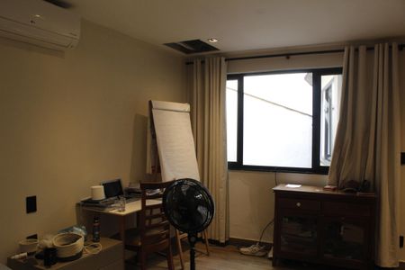 Casa à venda com 400m², 3 quartos e 1 vagaQuarto Suíte