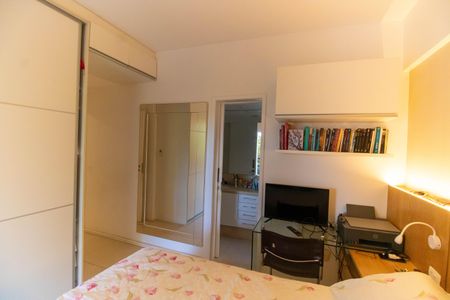 Apartamento à venda com 136m², 3 quartos e 2 vagasSuíte 