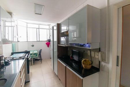 Apartamento à venda com 136m², 3 quartos e 2 vagasCozinha