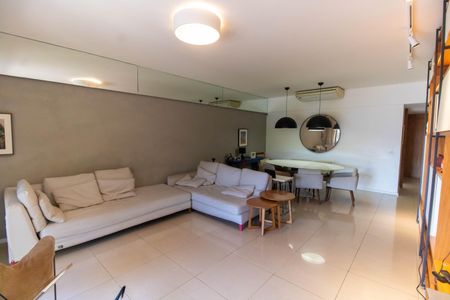 Apartamento à venda com 136m², 3 quartos e 2 vagasSala