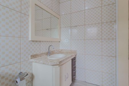 Casa para alugar com 140m², 3 quartos e 1 vaga Casa para alugar com 140m², 3 quartos e 1 vagaBanheiro suíte