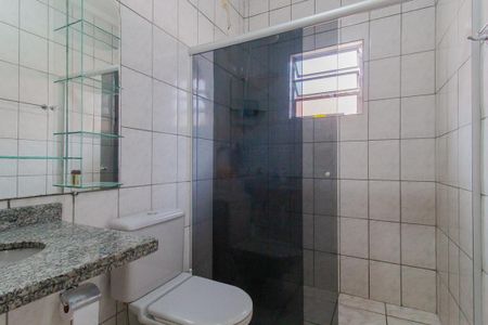 Casa para alugar com 140m², 3 quartos e 1 vaga Casa para alugar com 140m², 3 quartos e 1 vagaBanheiro Social
