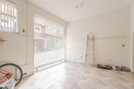 Casa para alugar com 140m², 3 quartos e 1 vaga Casa para alugar com 140m², 3 quartos e 1 vagaGaragem