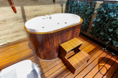 Apartamento para alugar com 112m², 2 quartos e 2 vagasDetalhe - Ôfuro