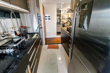 Apartamento para alugar com 112m², 2 quartos e 2 vagasCozinha - Armários