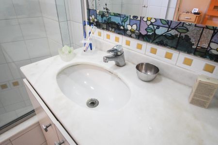 Apartamento para alugar com 82m², 2 quartos e 1 vaga Apartamento para alugar com 82m², 2 quartos e 1 vagaBanheiro da Suíte