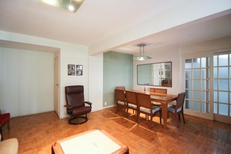 Apartamento para alugar com 82m², 2 quartos e 1 vaga Apartamento para alugar com 82m², 2 quartos e 1 vagaSala