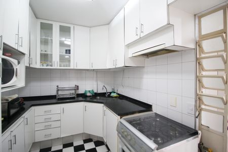 Apartamento para alugar com 82m², 2 quartos e 1 vaga Apartamento para alugar com 82m², 2 quartos e 1 vagaBanheiro