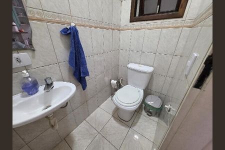 Casa à venda com 272m², 5 quartos e 4 vagasBanheiro