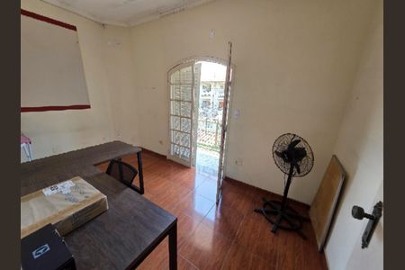 Casa à venda com 272m², 5 quartos e 4 vagasQuarto