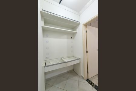 Apartamento para alugar com 48m², 1 quarto e 1 vaga Apartamento para alugar com 48m², 1 quarto e 1 vagaHall