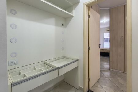 Apartamento para alugar com 48m², 1 quarto e 1 vaga Apartamento para alugar com 48m², 1 quarto e 1 vagaHall