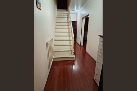 Casa à venda com 158m², 3 quartos e 3 vagas Casa à venda com 158m², 3 quartos e 3 vagasCorredor