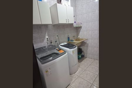 Casa à venda com 158m², 3 quartos e 3 vagas Casa à venda com 158m², 3 quartos e 3 vagasÁrea de Serviço