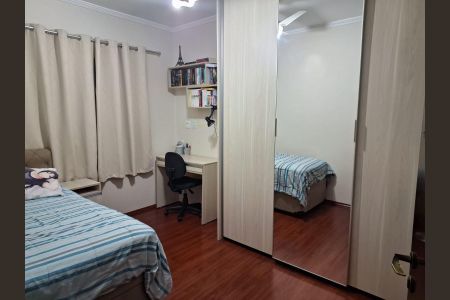 Quarto de casa à venda com 3 quartos, 158m² em Parque Sao Vicente, Santo André