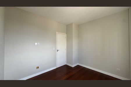 Apartamento à venda com 120m², 3 quartos e 1 vagaQuarto 3