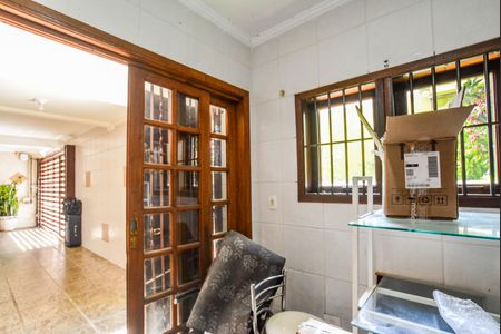 Apartamento à venda com 212m², 3 quartos e 4 vagas Apartamento à venda com 212m², 3 quartos e 4 vagasQuarto de Serviço