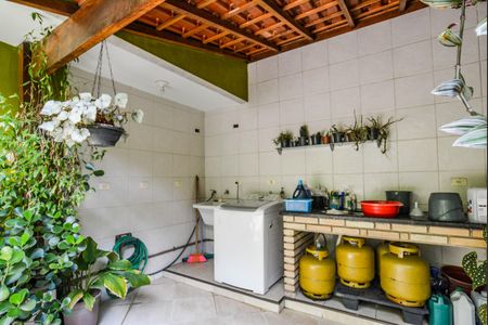 Apartamento à venda com 212m², 3 quartos e 4 vagas Apartamento à venda com 212m², 3 quartos e 4 vagasÁrea de Serviço