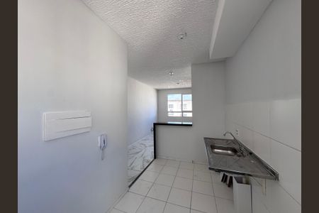Apartamento à venda com 43m², 2 quartos e 1 vagaCozinha e Área de Serviço