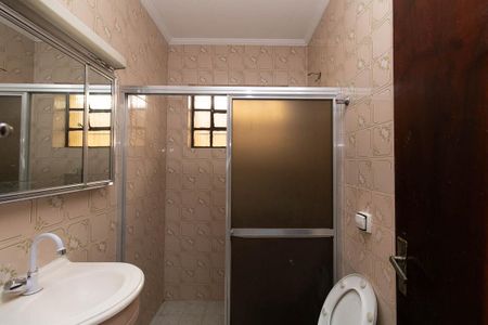 Casa para alugar com 250m², 4 quartos e 3 vagas Casa para alugar com 250m², 4 quartos e 3 vagasBanheiro Social