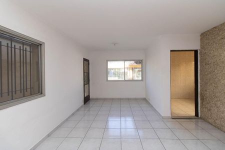 Sala de casa para alugar com 4 quartos, 250m² em Jardim Daysy, São Paulo