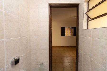 Casa para alugar com 250m², 4 quartos e 3 vagas Casa para alugar com 250m², 4 quartos e 3 vagasBanheiro da Suíte 2