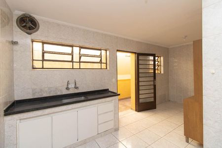 Casa para alugar com 250m², 4 quartos e 3 vagas Casa para alugar com 250m², 4 quartos e 3 vagasCozinha