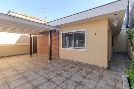 Casa para alugar com 250m², 4 quartos e 3 vagas Casa para alugar com 250m², 4 quartos e 3 vagasGaragem