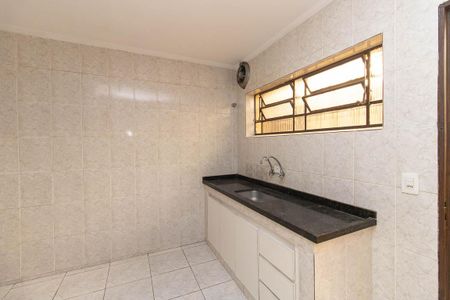 Casa para alugar com 250m², 4 quartos e 3 vagas Casa para alugar com 250m², 4 quartos e 3 vagasCozinha