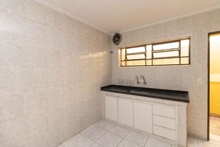 Casa para alugar com 250m², 4 quartos e 3 vagas Casa para alugar com 250m², 4 quartos e 3 vagasCozinha