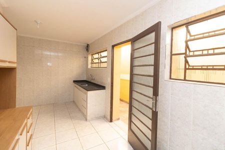 Casa para alugar com 250m², 4 quartos e 3 vagas Casa para alugar com 250m², 4 quartos e 3 vagasCozinha