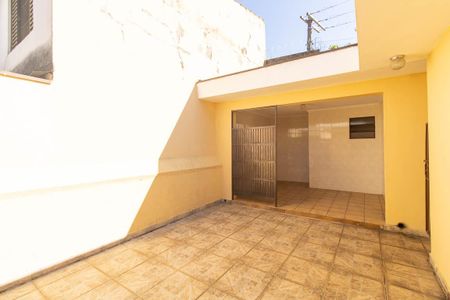 Casa para alugar com 250m², 4 quartos e 3 vagas Casa para alugar com 250m², 4 quartos e 3 vagasQuintal