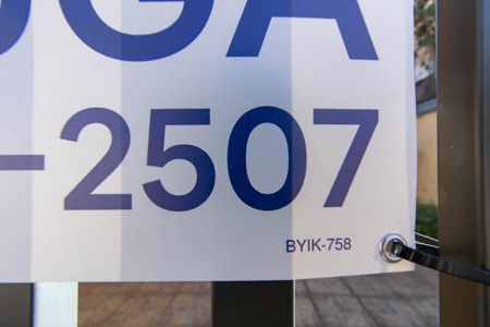 Casa para alugar com 250m², 4 quartos e 3 vagas Casa para alugar com 250m², 4 quartos e 3 vagasPlaca BYIK-758