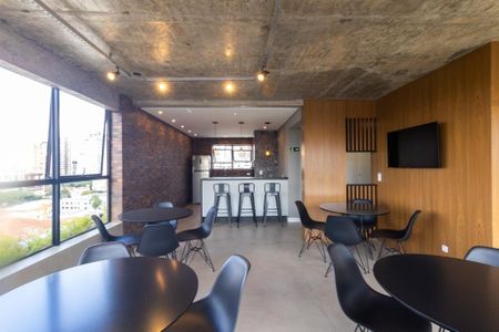 Studio para alugar com 25m², 1 quarto e sem vaga Studio para alugar com 25m², 1 quarto e sem vagaÁrea comum - Salão de festas