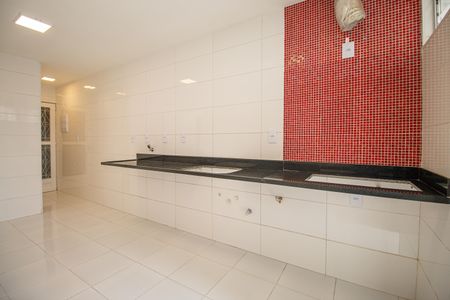Apartamento à venda com 110m², 3 quartos e 2 vagas Apartamento à venda com 110m², 3 quartos e 2 vagasCozinha
