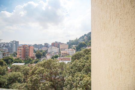 Apartamento à venda com 110m², 3 quartos e 2 vagas Apartamento à venda com 110m², 3 quartos e 2 vagasÁrea de Serviço Vista