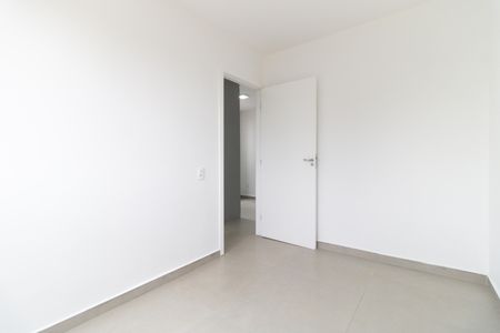Quarto 1 de apartamento para alugar com 2 quartos, 42m² em Vila Cristalia, São Paulo