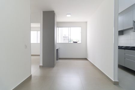 Sala de apartamento para alugar com 2 quartos, 42m² em Vila Cristalia, São Paulo